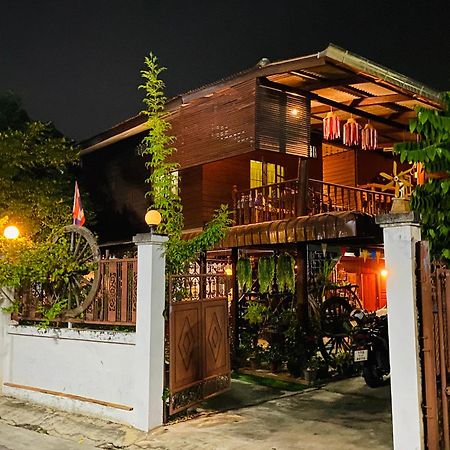 Banthai Guesthouse Phetchaburi Ngoại thất bức ảnh