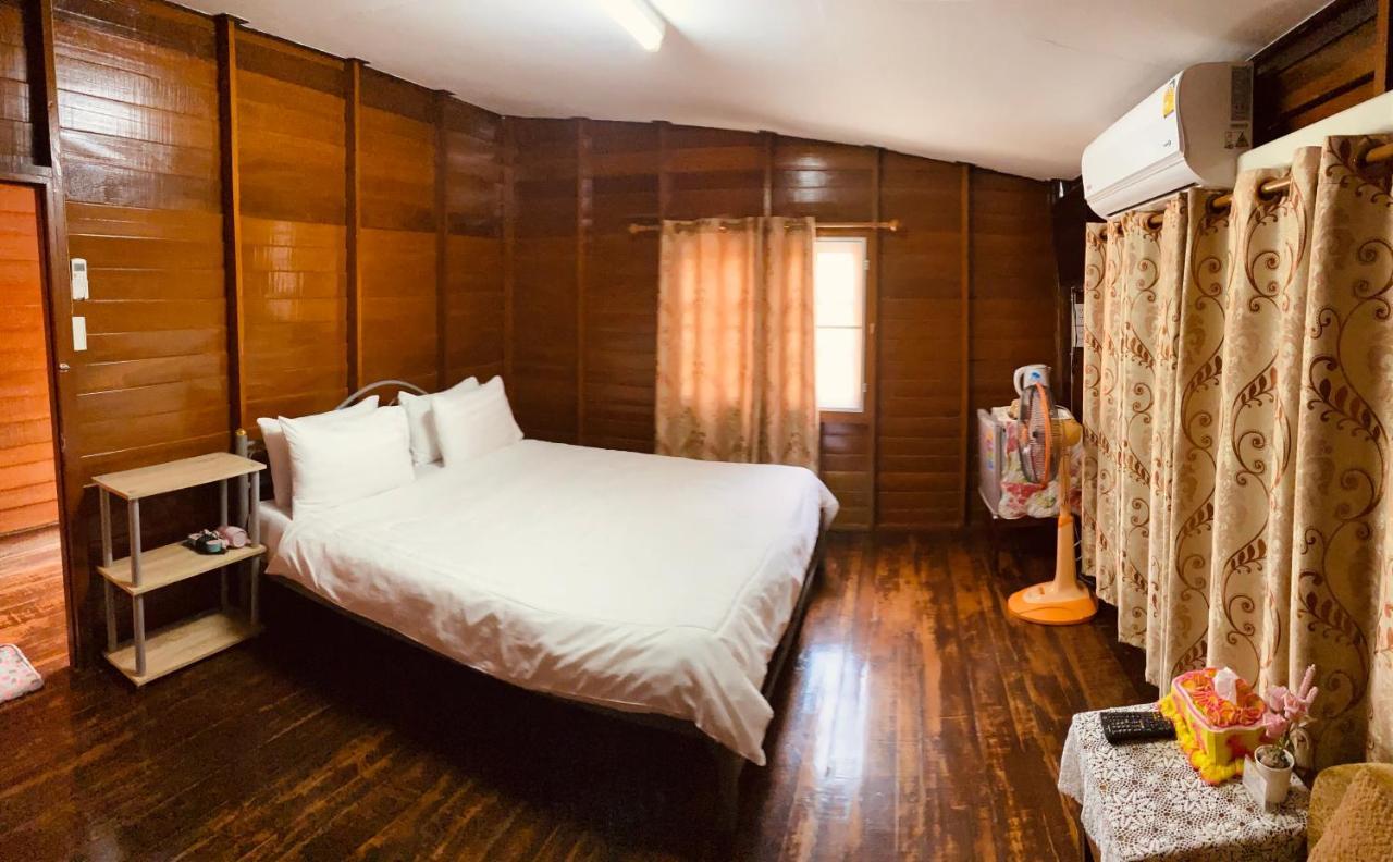 Banthai Guesthouse Phetchaburi Ngoại thất bức ảnh