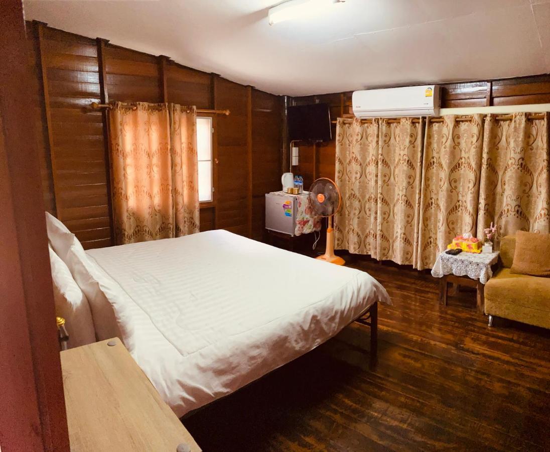 Banthai Guesthouse Phetchaburi Ngoại thất bức ảnh