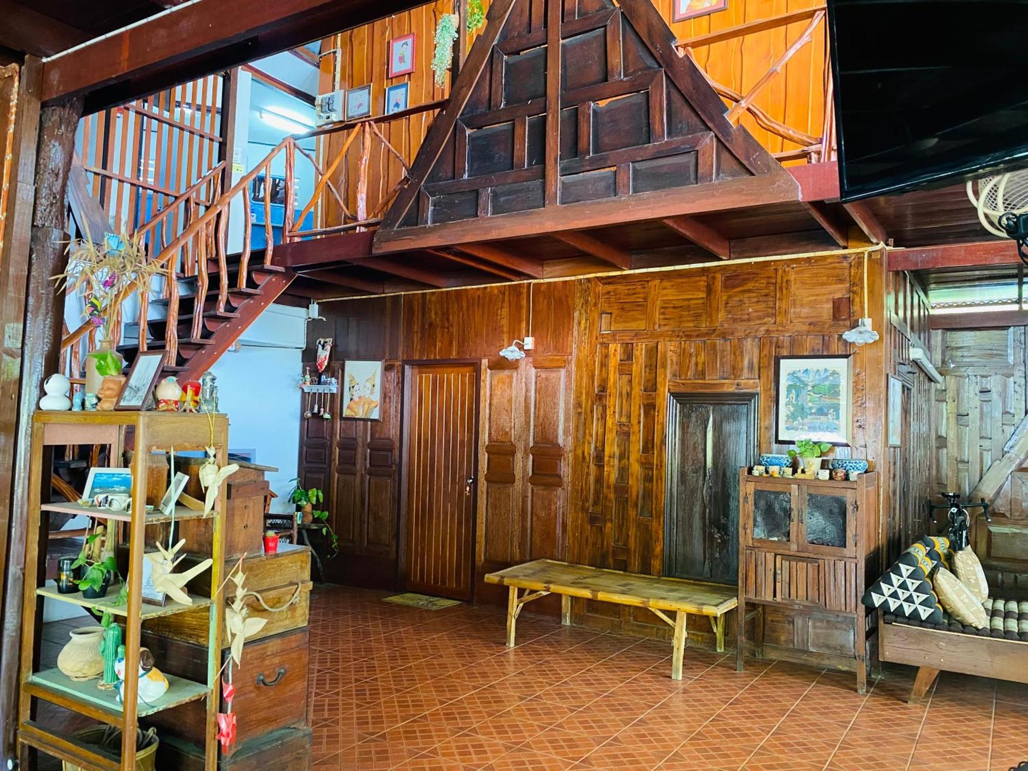 Banthai Guesthouse Phetchaburi Ngoại thất bức ảnh