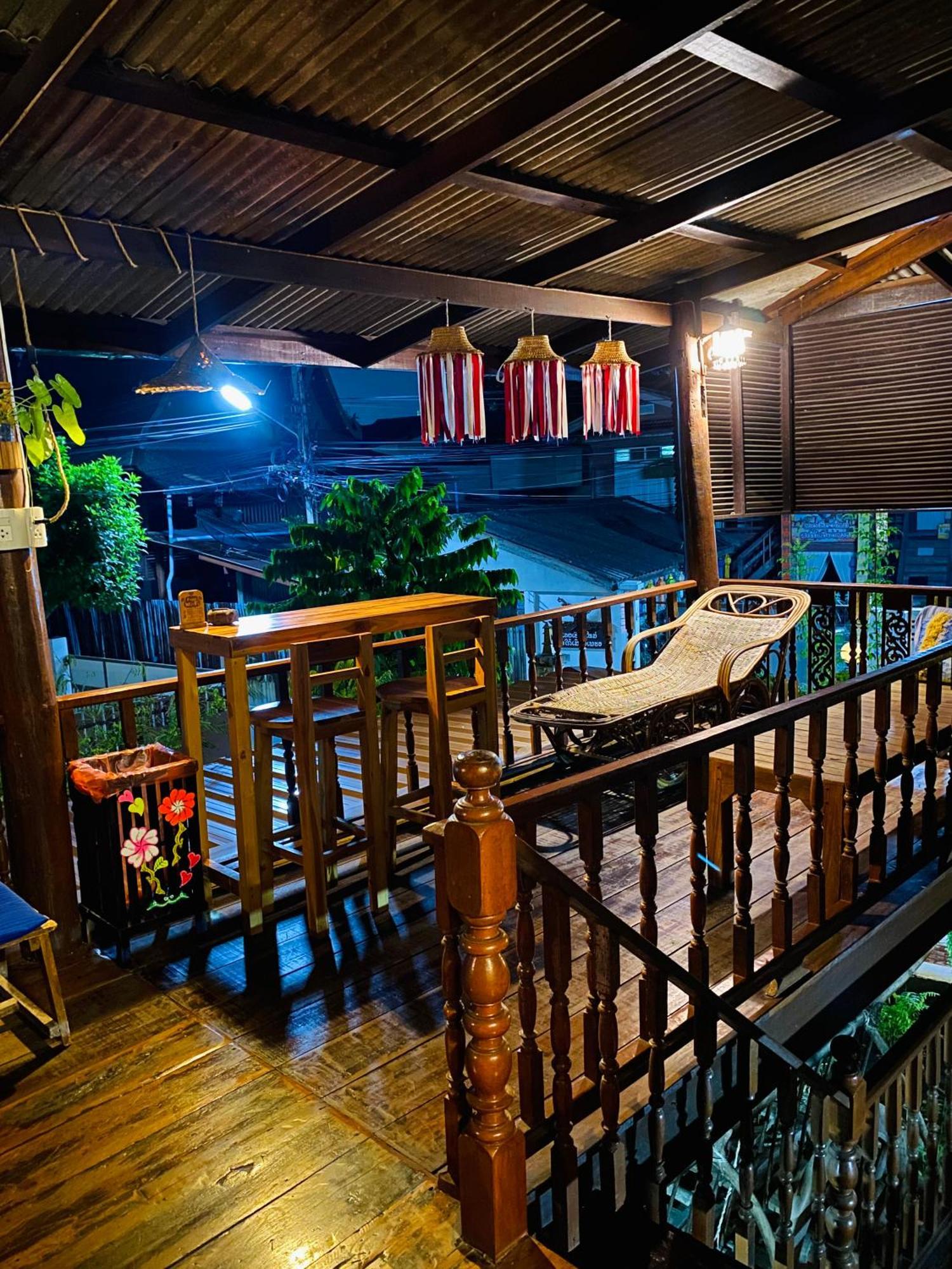 Banthai Guesthouse Phetchaburi Ngoại thất bức ảnh