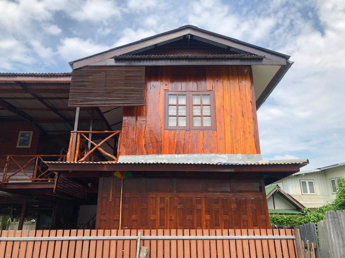 Banthai Guesthouse Phetchaburi Ngoại thất bức ảnh
